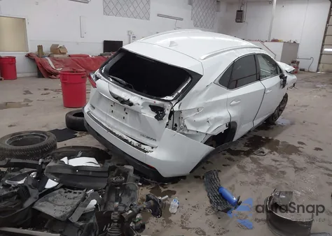 2017 Lexus Nx 200T F Sport z USA, uszkodzony, nr VIN JTJYARBZ6H2053332